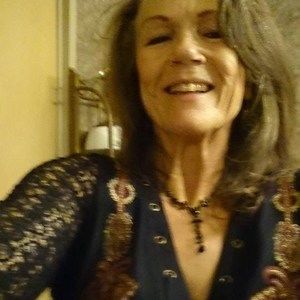 Meet your Posher, Pam